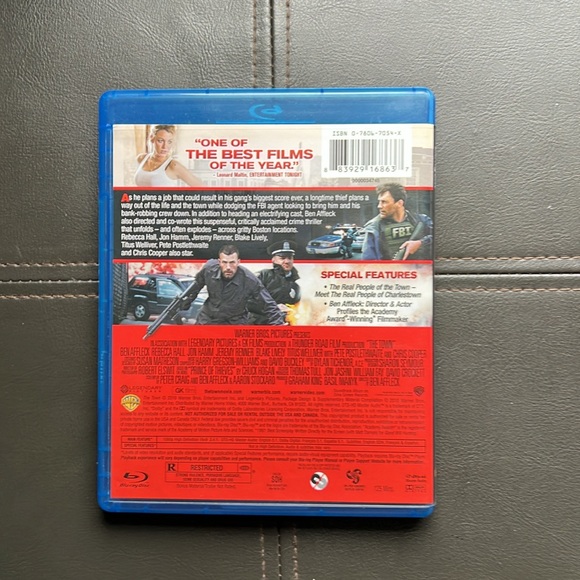 The Town Blu-Ray Disc Movie Ben Affleck Action - Picture 2 of 3